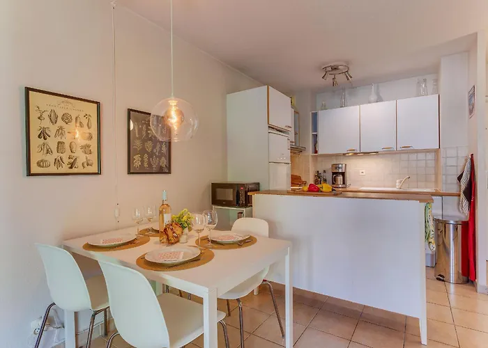 Imperia Ap4490 By Riviera Homes * Nice