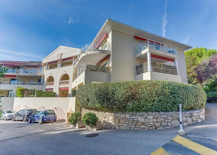 Imperia Ap4490 By Riviera Homes Apartment